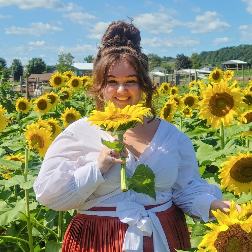 Meet your Posher, Jasmine